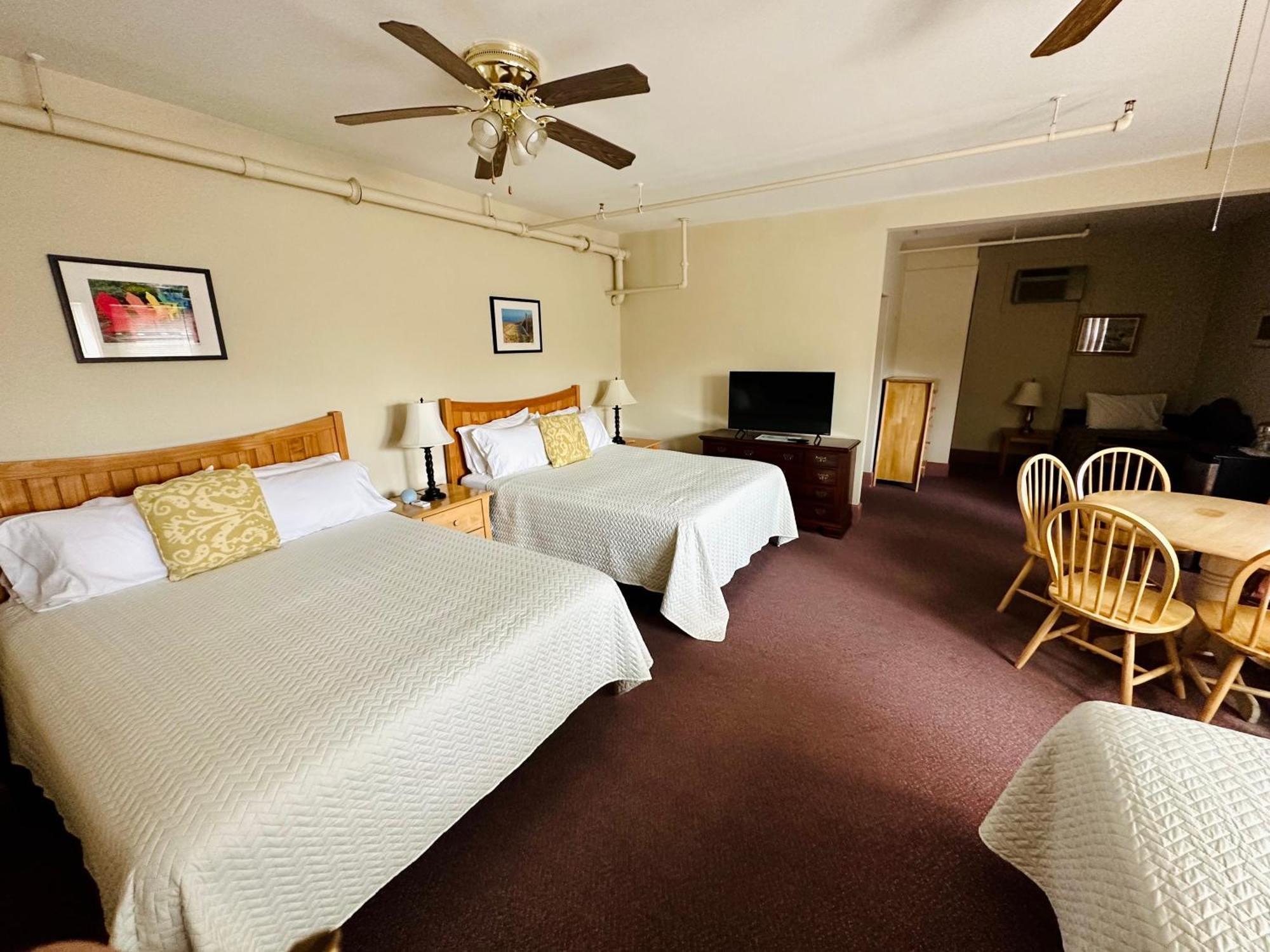 Gifford House Hotel Провинстаун Екстериор снимка